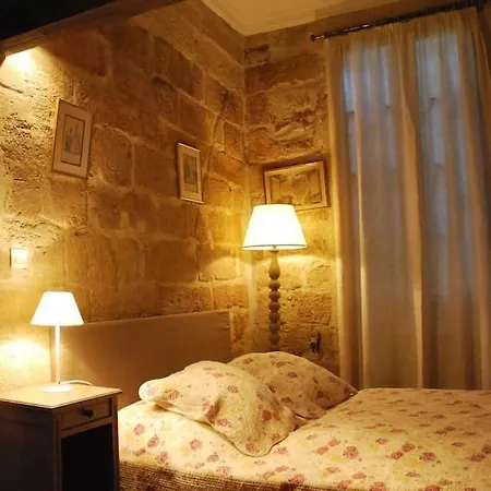 Vue Sur Le Chateau Apartment *